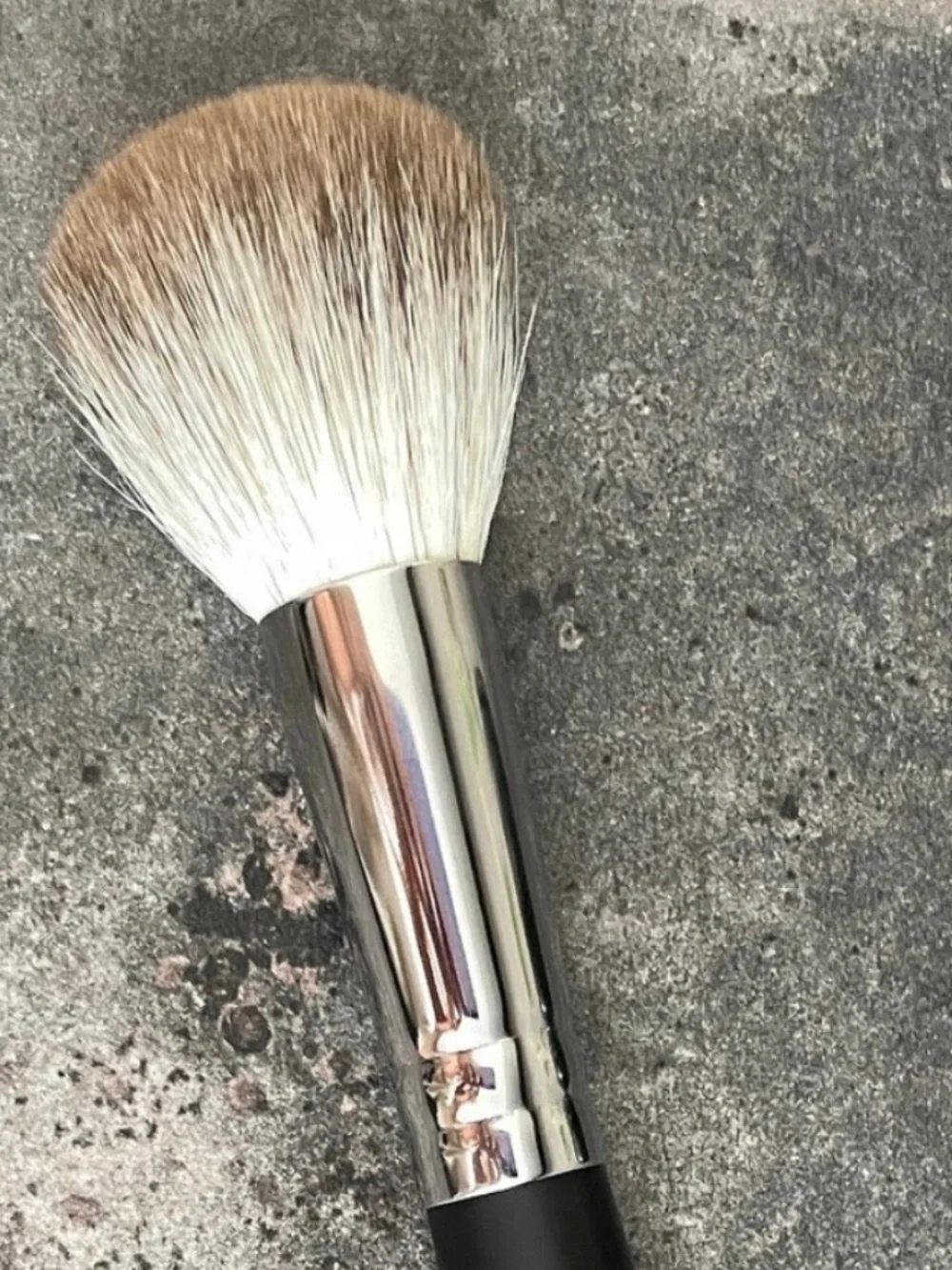 CHIKUHODO SILVER FOX CHEEK BRUSH